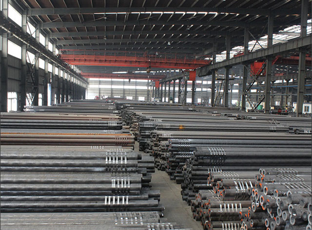 钢管现货室内库存